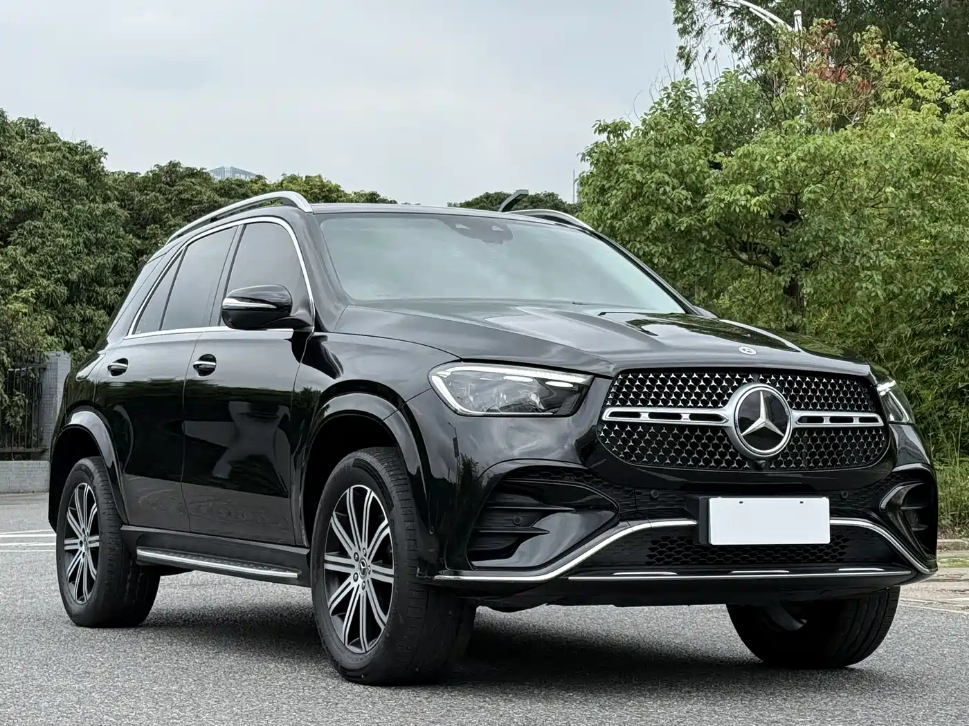 Mercedes-Benz GLE 2024 Facelift GLE 350 4MATIC Fashion фото 3