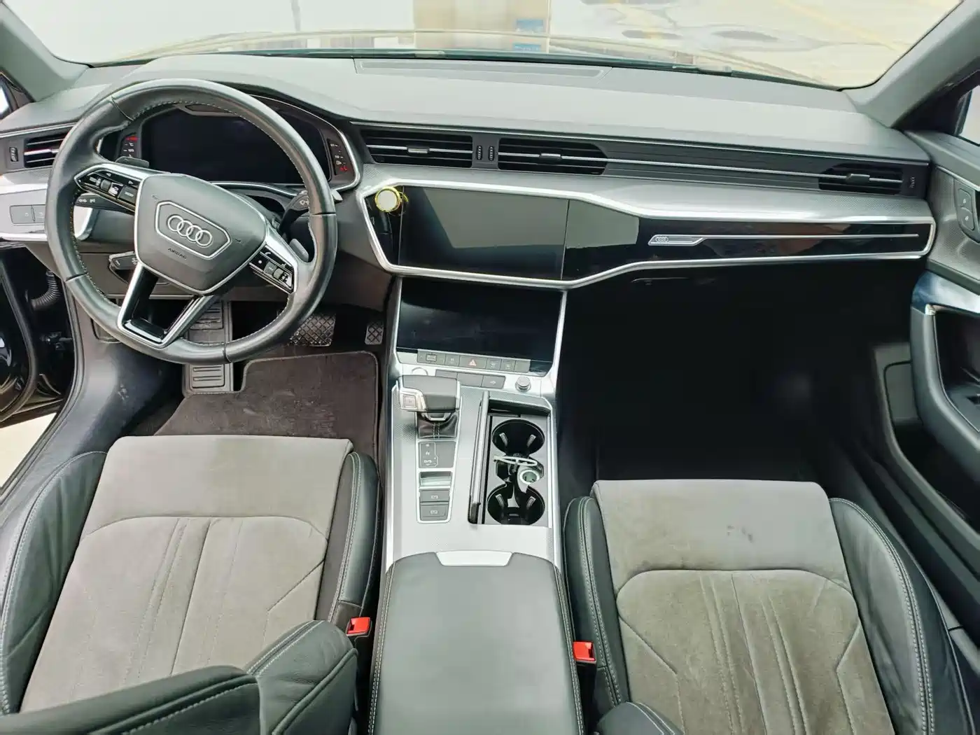 Audi A6L 2019 40 TFSI Luxury Dynamic фото 6