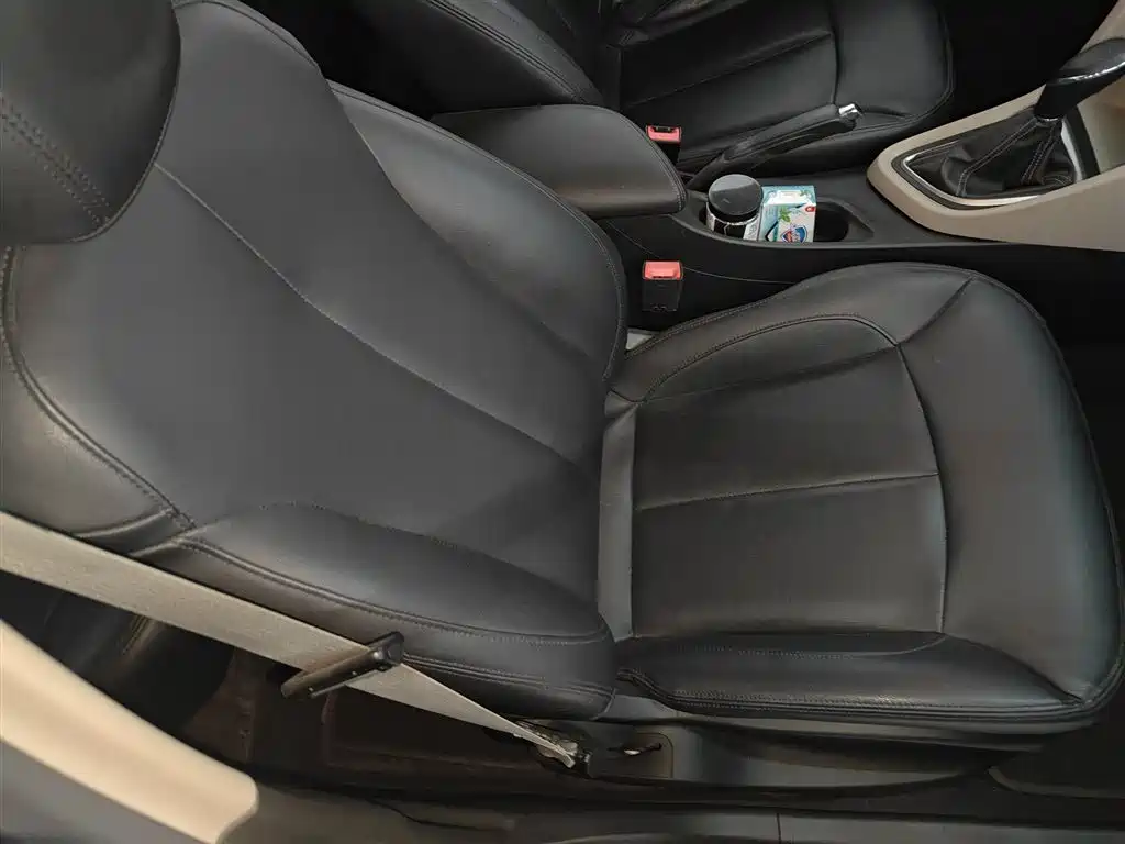 Buick Excelle 2019 15T DCT Progressive Type China VI фото 25