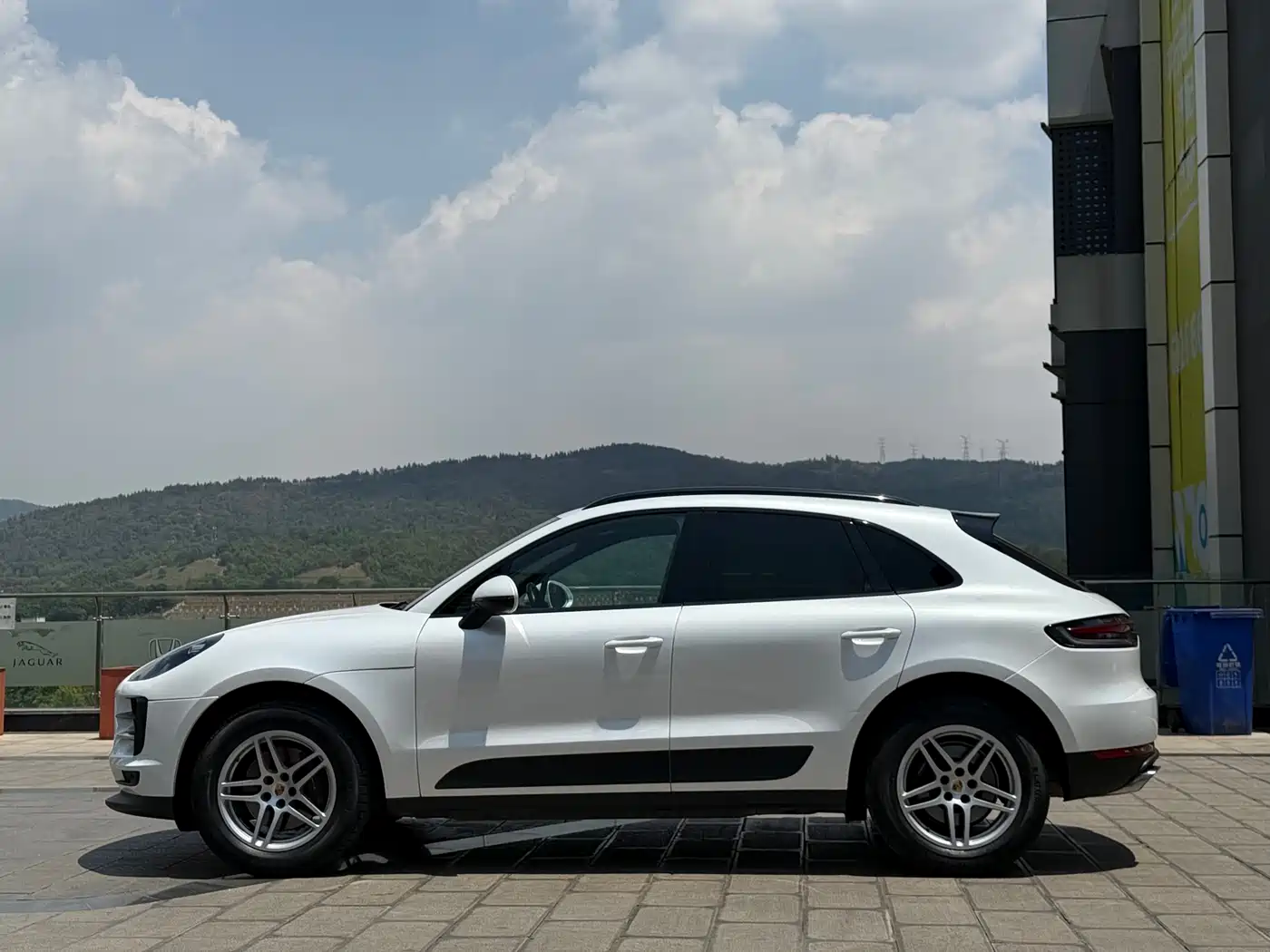 Porsche Macan 2018 Macan 2.0T фото 10