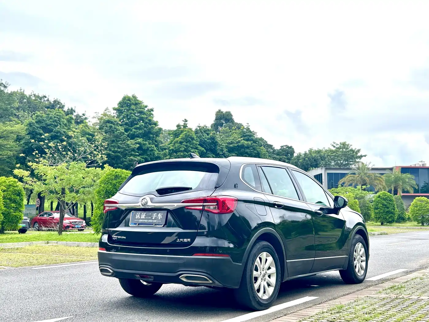 Фото 6 - Buick Envision Plus