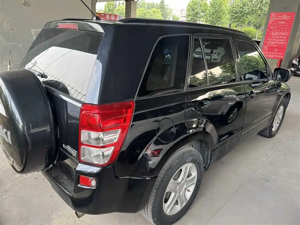 Suzuki Grand Vitara 2007 2.0 AT Comfort фото 13