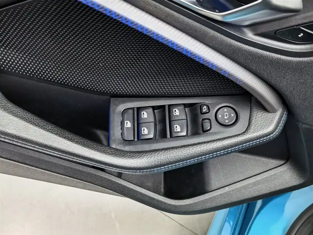 BMW 2 Series (Import) 2021 225i 4-Door Gran Coupe M Sport Shadow Edition фото 9