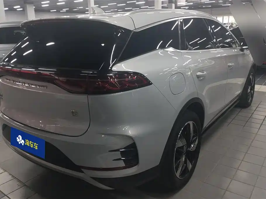 BYD Tang New Energy 2024 DM-i Glory Edition 112KM Deluxe фото 3