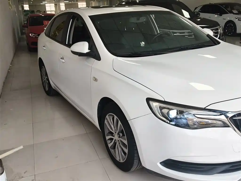 Buick Excelle 2019 18T Auto Connected Elite China VI фото 22