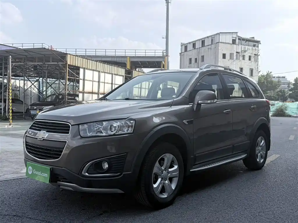 Chevrolet Captiva 2017 2.4L 2WD Luxury Edition 7-Seater