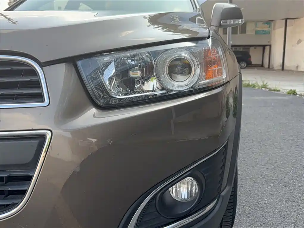 Chevrolet Captiva 2017 2.4L 2WD Luxury Edition 7-Seater фото 3