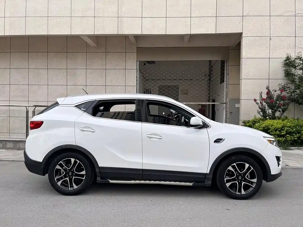 Soueast DX7 2017 2017 1.5T Automatic Luxury