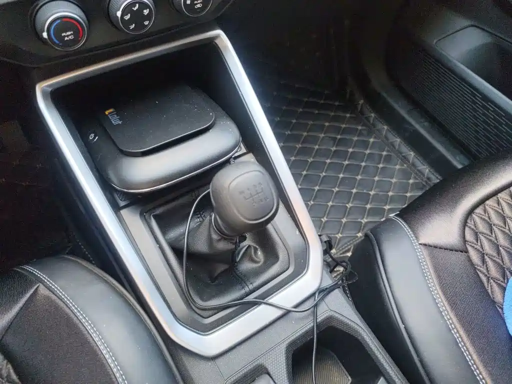 Wuling Motors Wuling Xingchi 2024 2022 1.5L Manual Freedom Edition