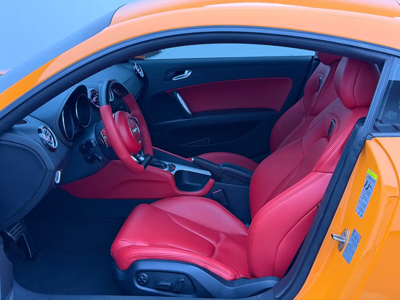 Audi TTS 2011 Model TTS Coupe 2.0TFSI quattro фото 5