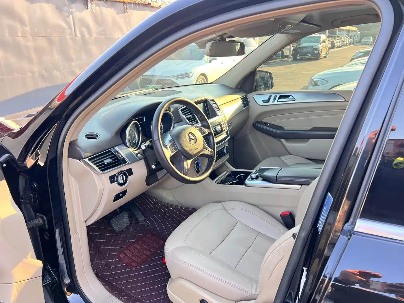 Mercedes-Benz M-Class 2015 ML 320 4MATIC фото 10