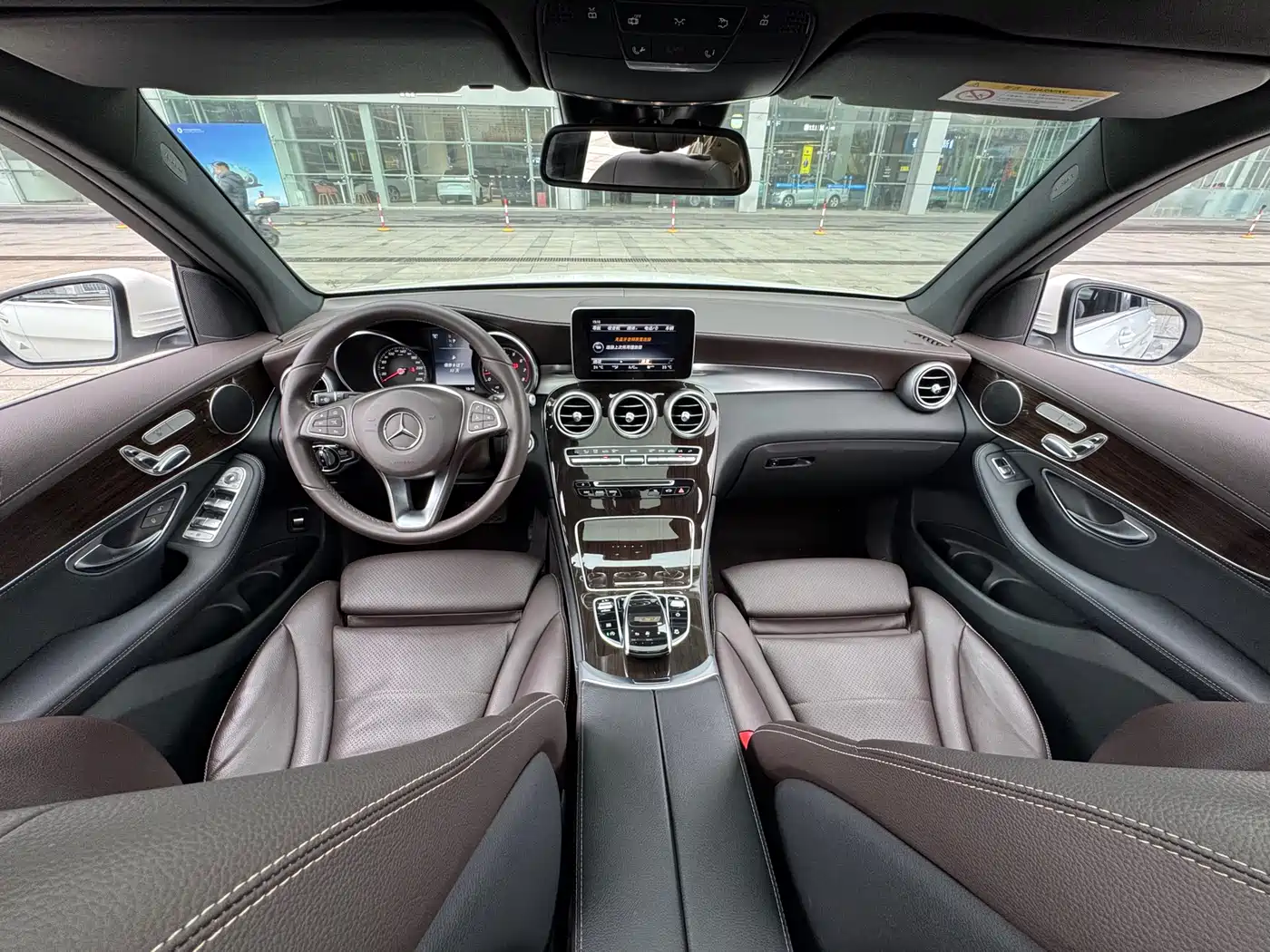 Mercedes-Benz GLC 2017 GLC 260 4MATIC Luxury фото 9