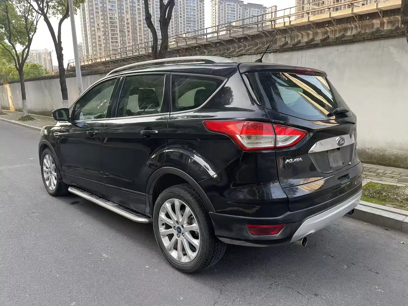 Ford Kuga 2013 2013 1.6L GTDi FWD Trend