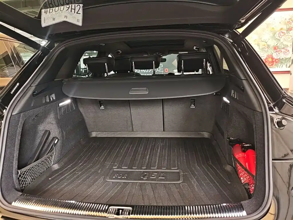 Audi Q5L 2024 Model 40 TFSI Luxury Dynamic фото 19