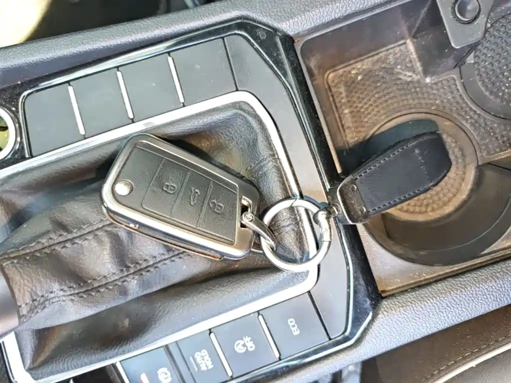 Volkswagen Sagitar 2023 280TSI DSG Surpass Plus Edition фото 9
