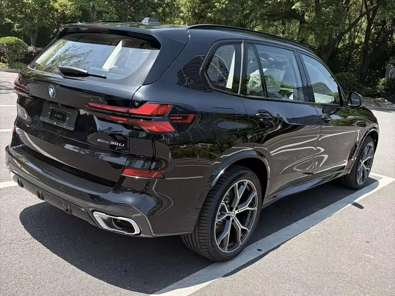 BMW X5 2026 xDrive 30Li Luxury M Sport Night Edition Package фото 8