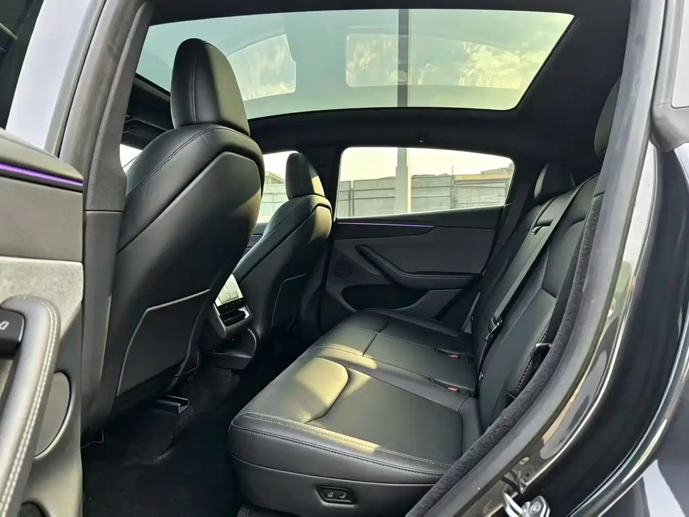 Tesla Model Y 2026 2026 Rear-Wheel Drive