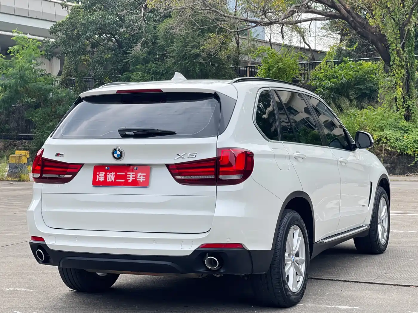 BMW X5 (Import) 2015 xDrive28i фото 5