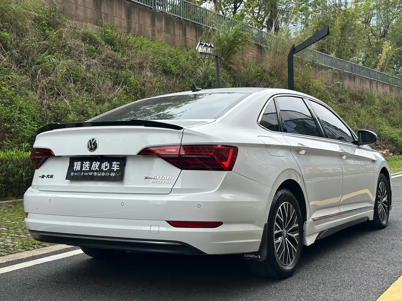 Volkswagen Sagitar 2021 280TSI DSG Comfort Smart Connect Edition фото 4