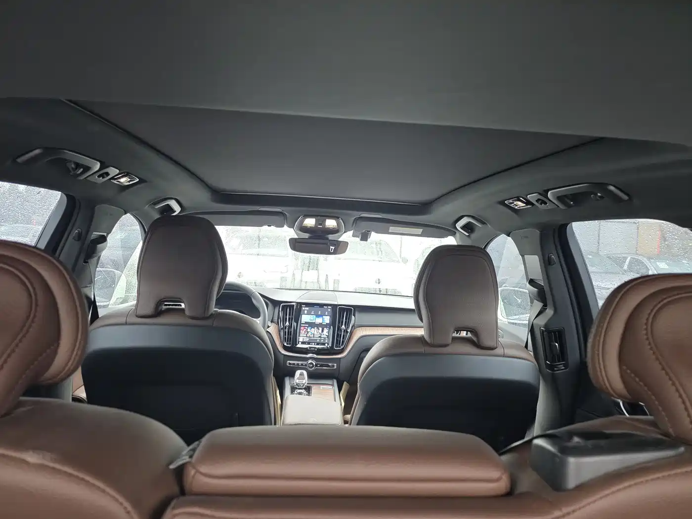 VOLVO XC60 PLUG-IN HYBRID