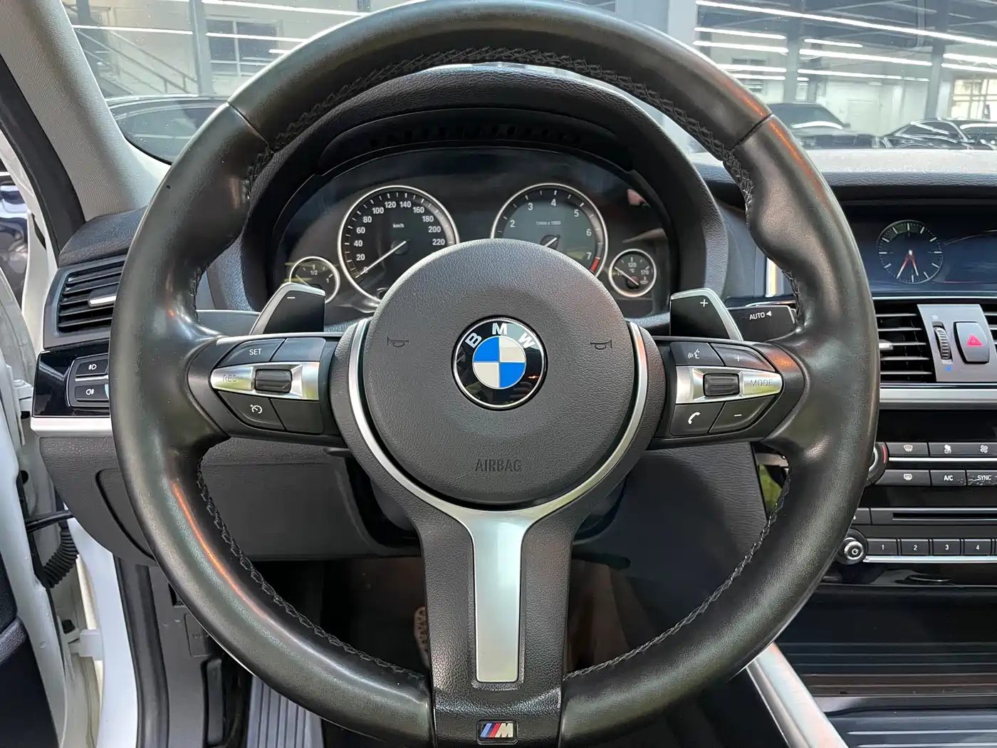 BMW X4 2016 Model xDrive20i M Sport фото 10