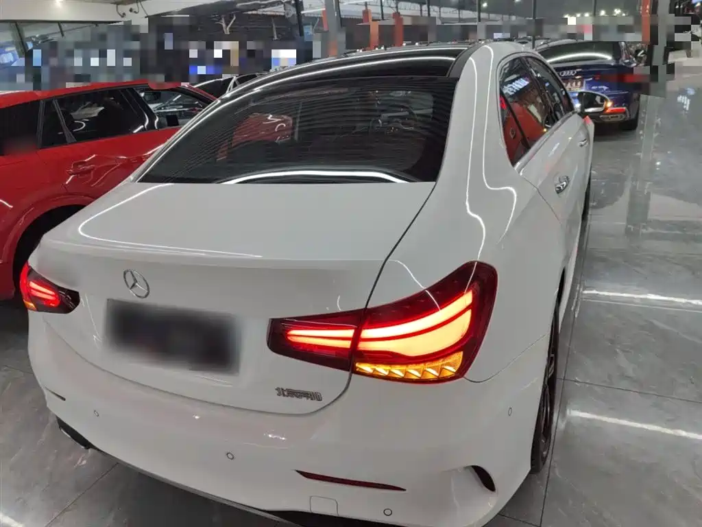 Mercedes-Benz A-Class 2024 Facelift A 200 L Fashion фото 5