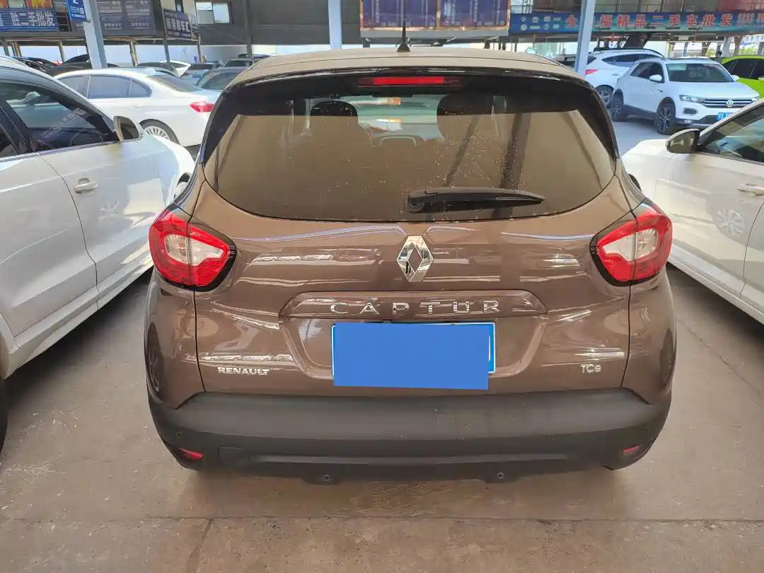 Renault Captur 2016 2015 1.2T Automatic Comfort Edition