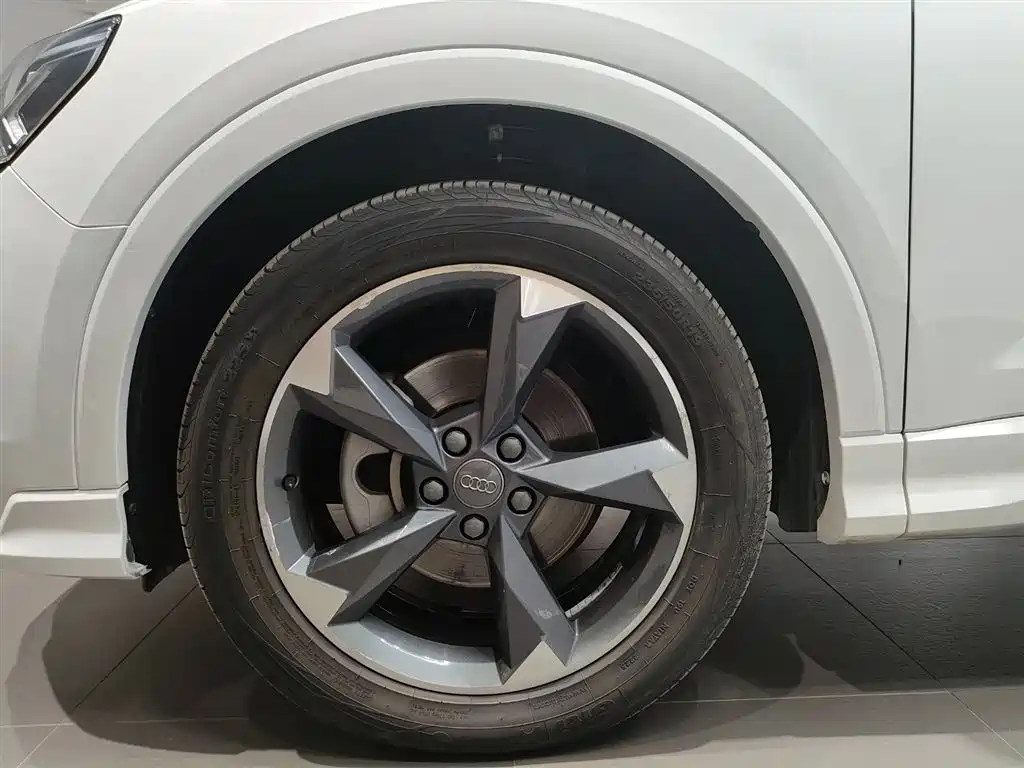 Audi Q3 2019 40 TFSI Fashion Dynamic фото 30