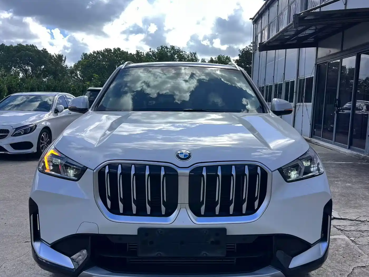 Photo 7 - BMW X1