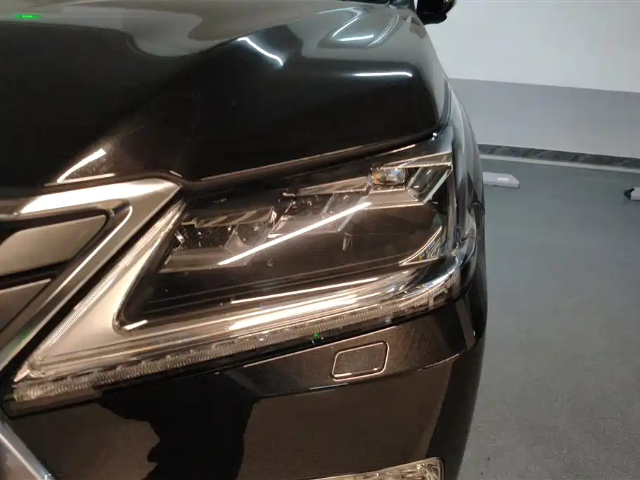 Lexus LX 2017 570 Peak Special Limited Edition фото 5