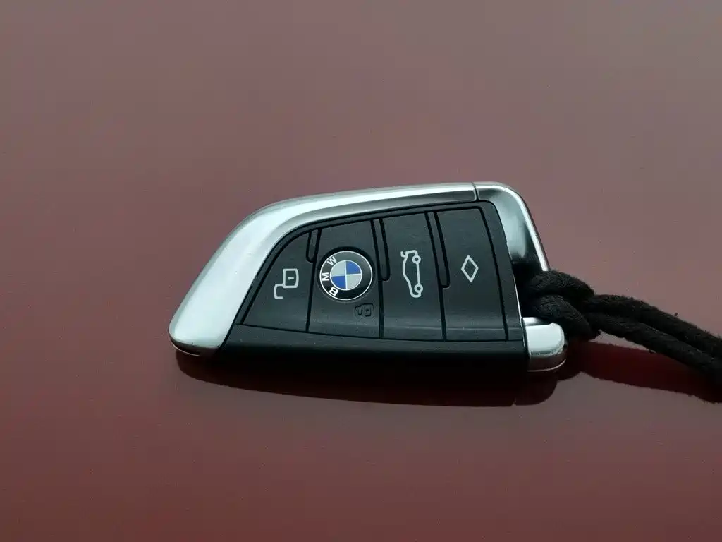 صورة 19 - BMW 3 Series