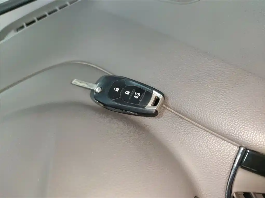 Chevrolet Cruze 2016 1.5L Automatic Fashion Sunroof Edition фото 9