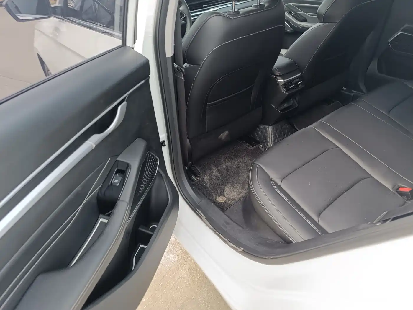 GEELY AUTOMOBILE EMGRAND