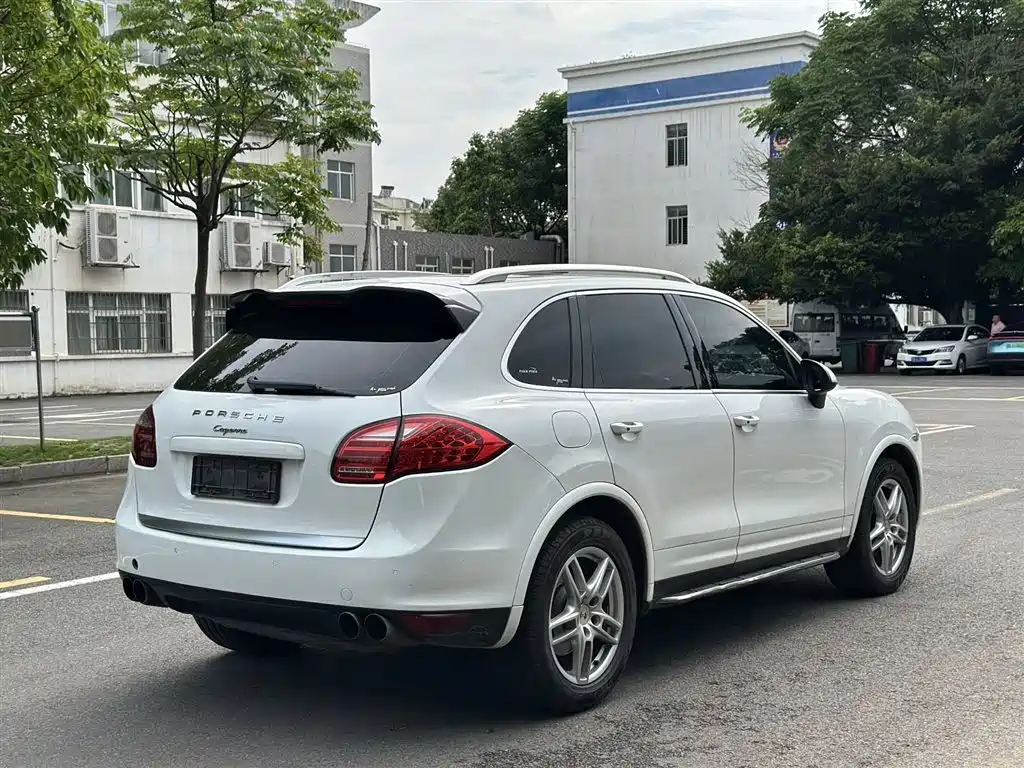 Porsche Cayenne 2015 Cayenne 3.0T фото 4