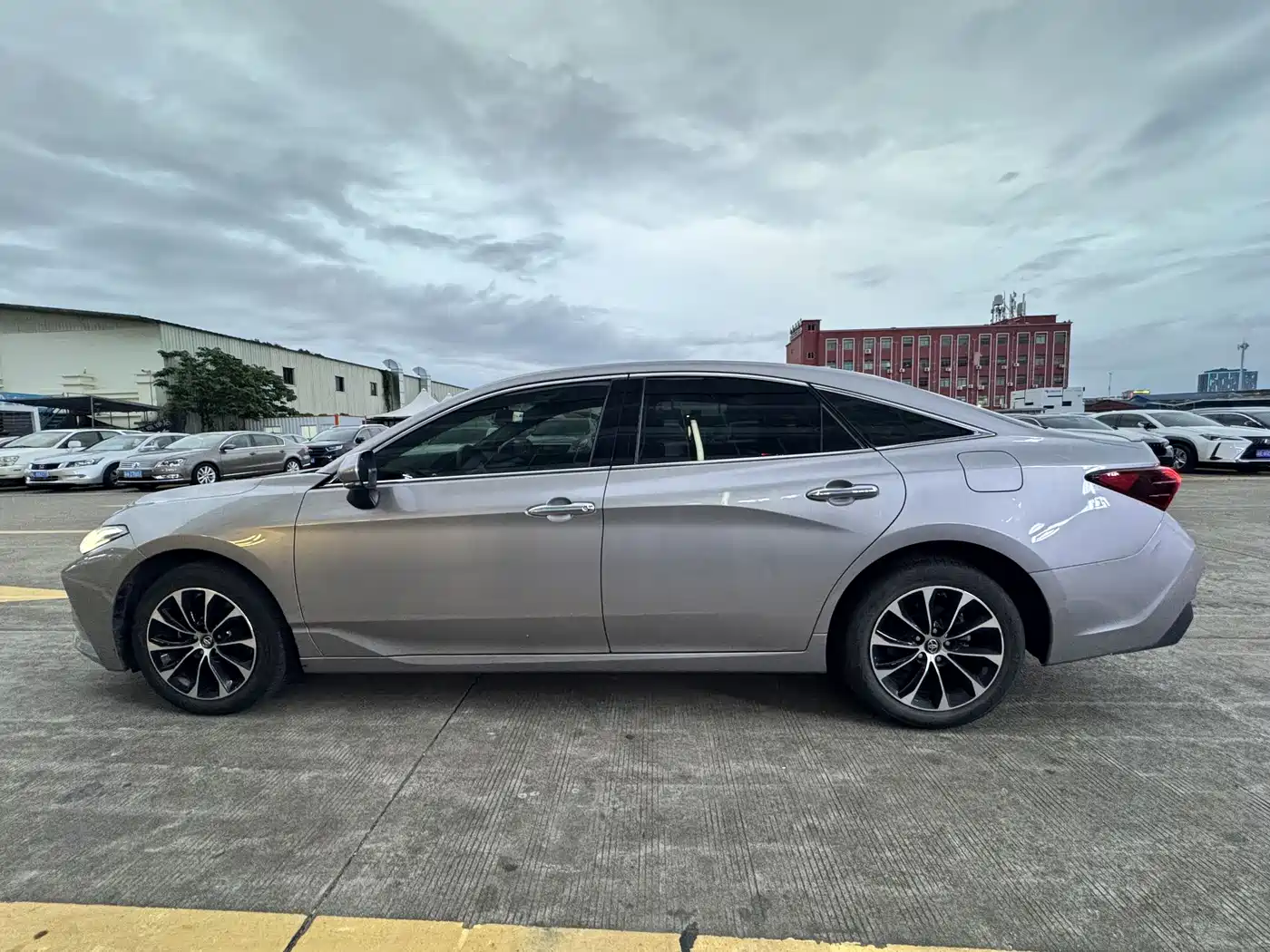 Toyota Avalon 2022 2.5L Luxury Edition фото 8