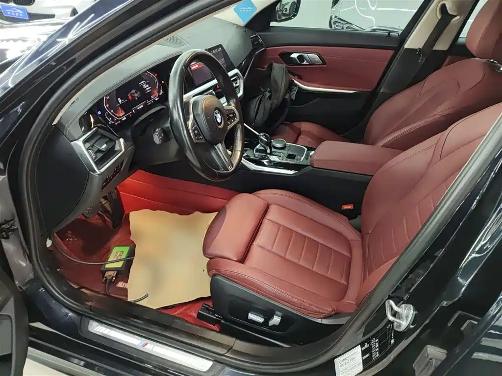 BMW 3-SERIES