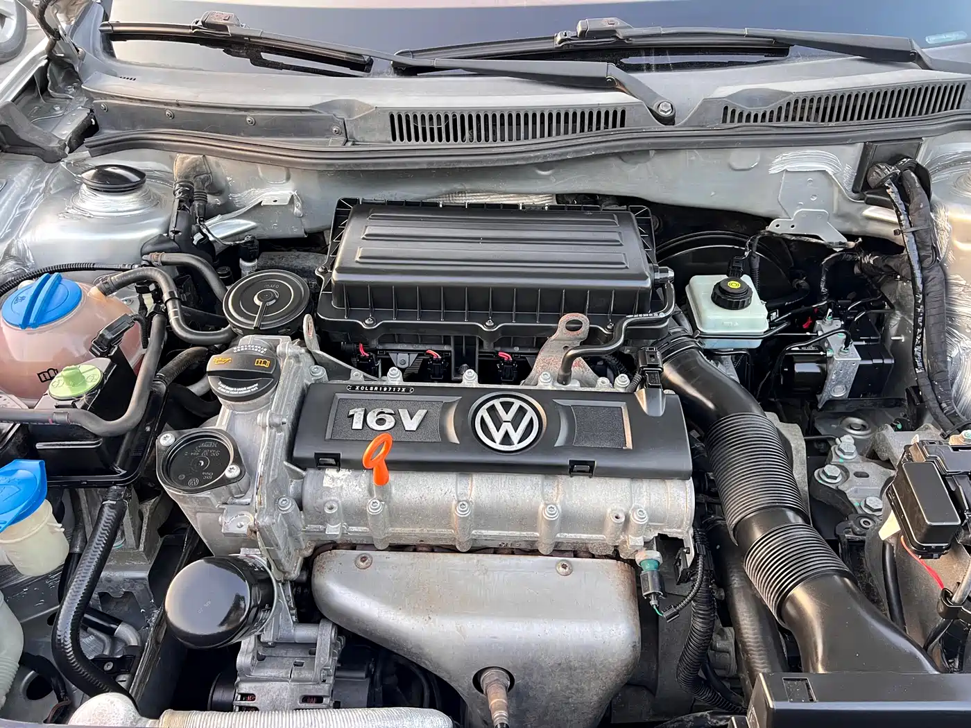 Volkswagen Bora 2012 1.6L Manual Comfort Model фото 24