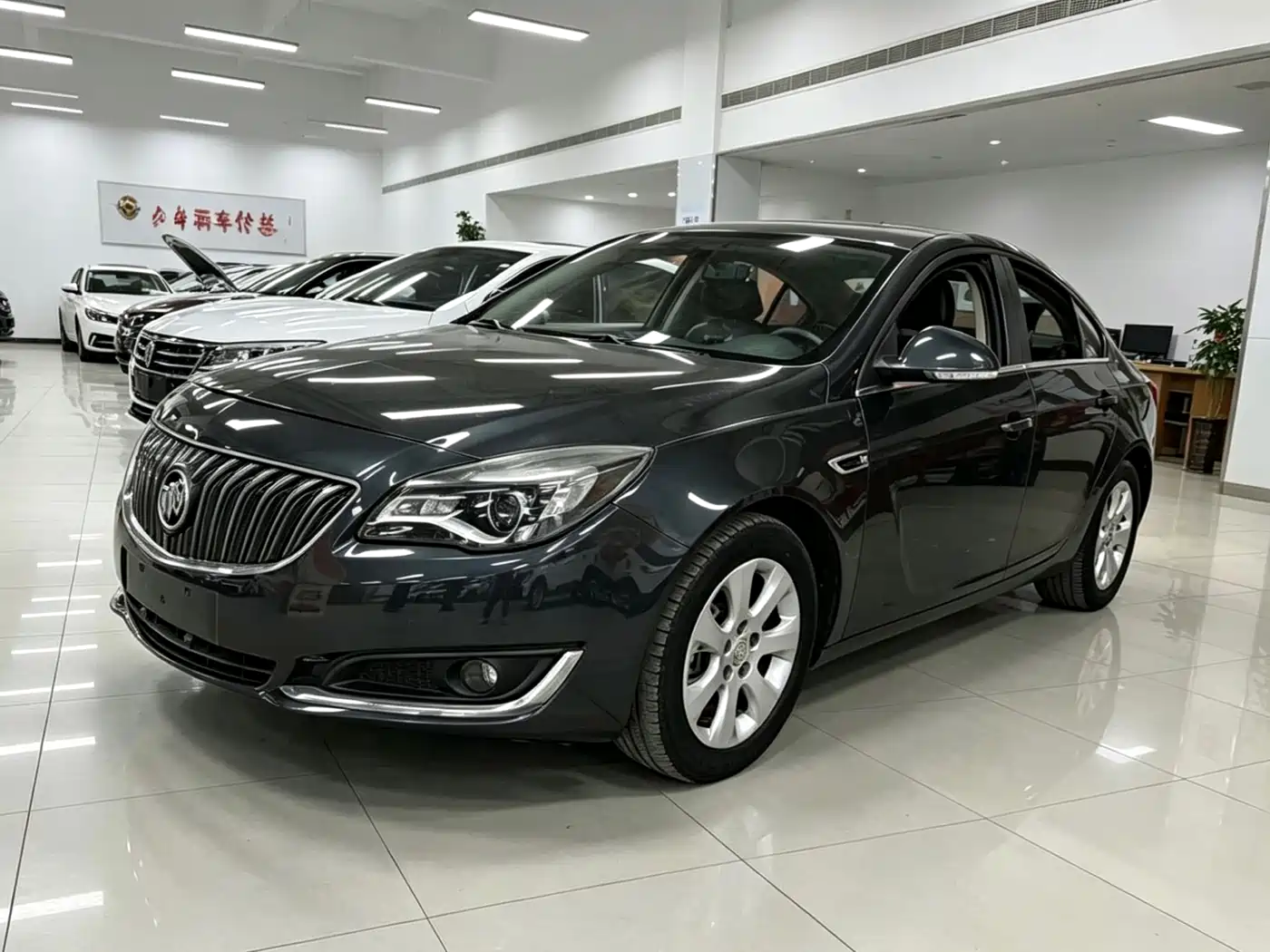 Buick Regal 2015 1.6T Leading Tech Edition