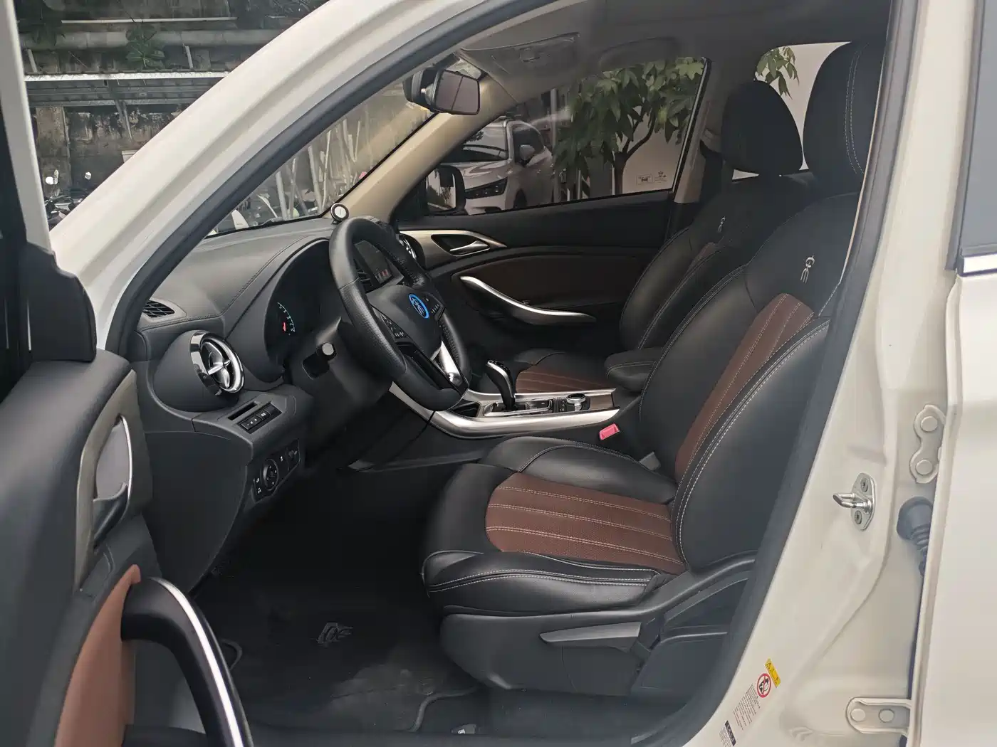 BYD Song New Energy 2017 Song DM 1.5TID Full-time 4WD Luxury фото 7