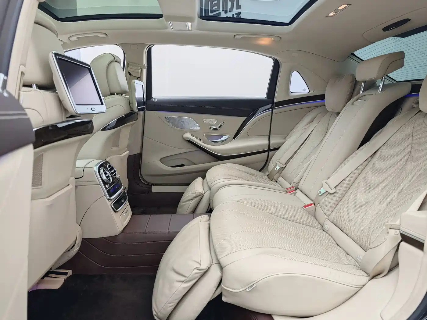 Mercedes-Benz Maybach S-Class 2015 S 400 4MATIC фото 18
