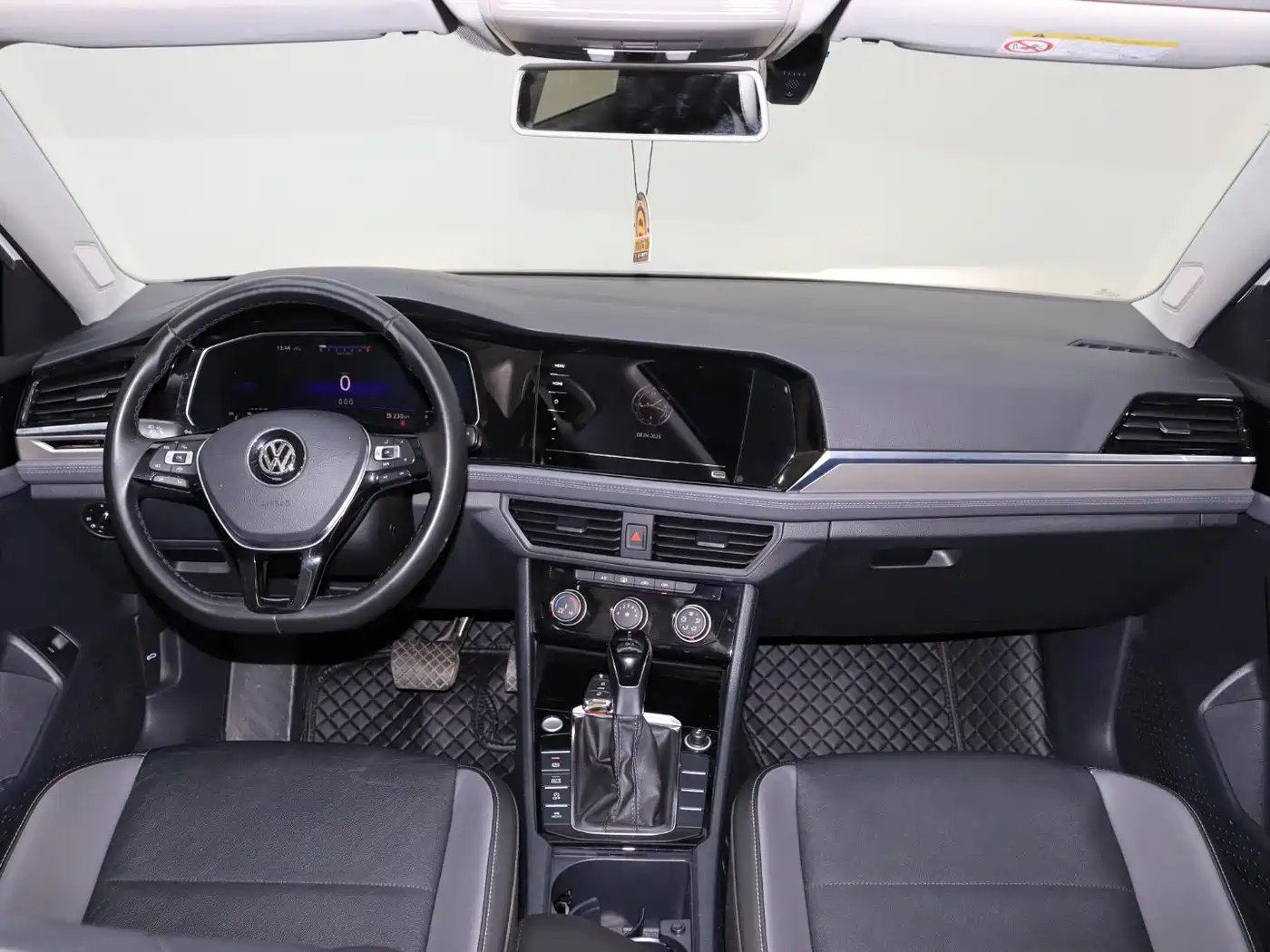 Volkswagen Sagitar 2021 280TSI DSG Surpassing Edition фото 13