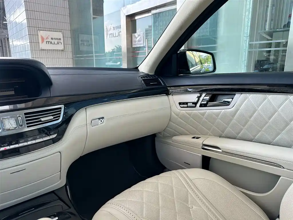 Mercedes-Benz S-Class 2011 S 350 L CGI фото 13