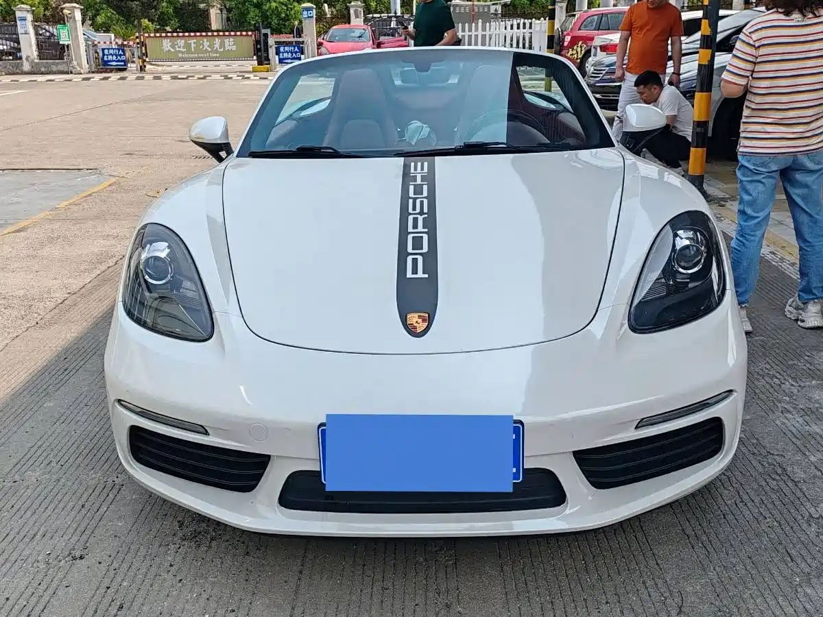 Porsche 718 2020 Boxster 2.0T фото 2