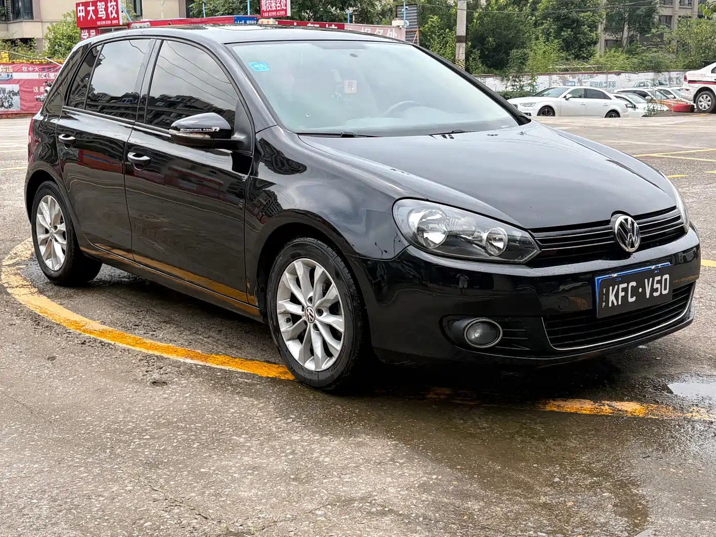 Фото 3 - Volkswagen Golf