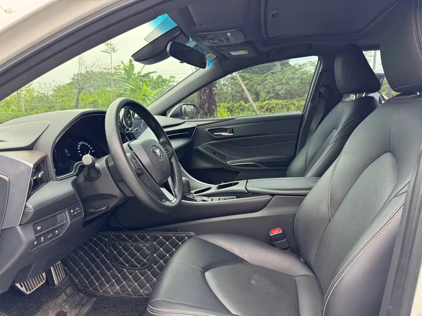 Toyota Avalon 2023 2.0L Premium Selection фото 10