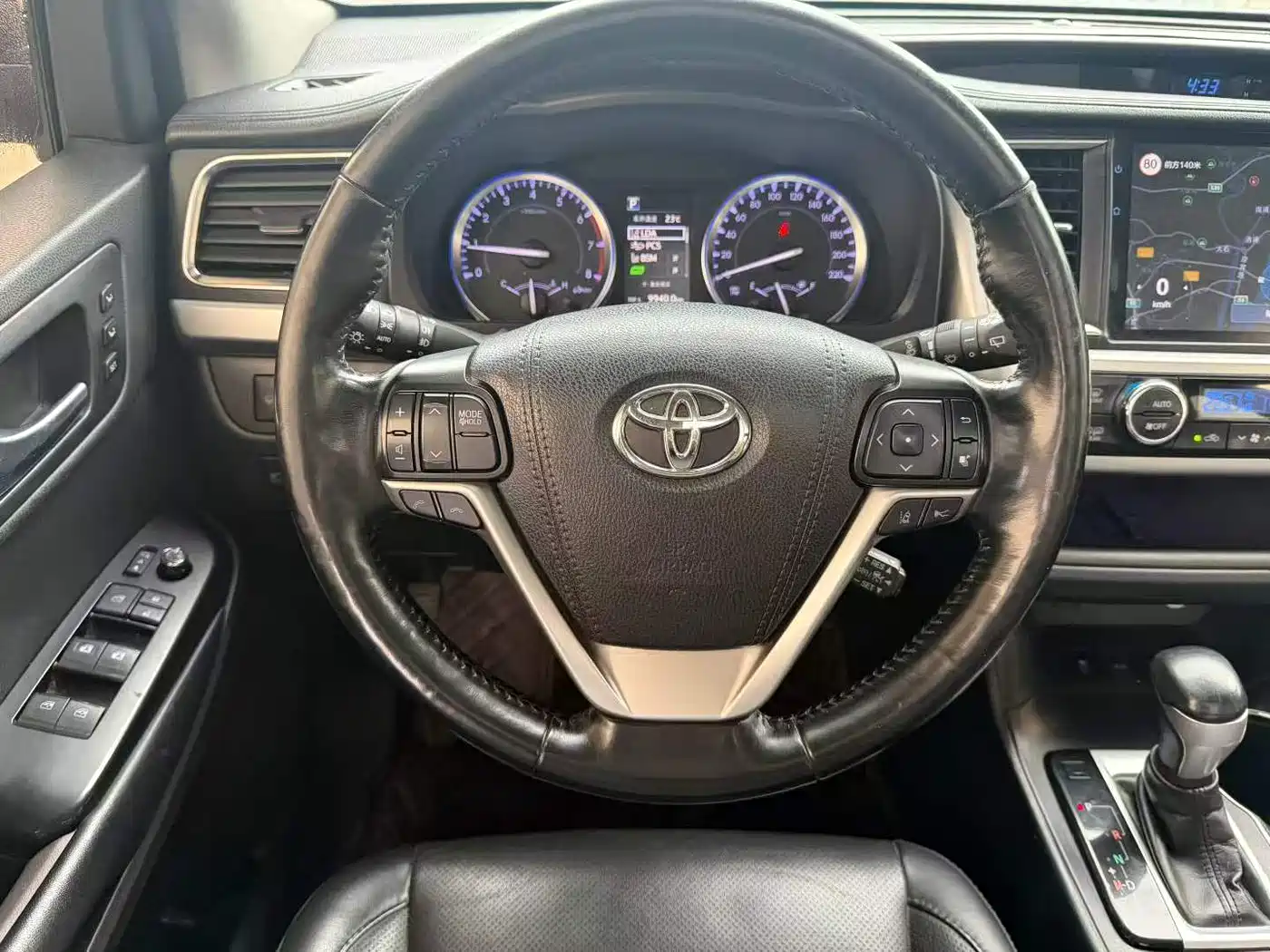 Toyota Highlander 2018 2.0T 4WD Ultimate 7-seater (China V) фото 8