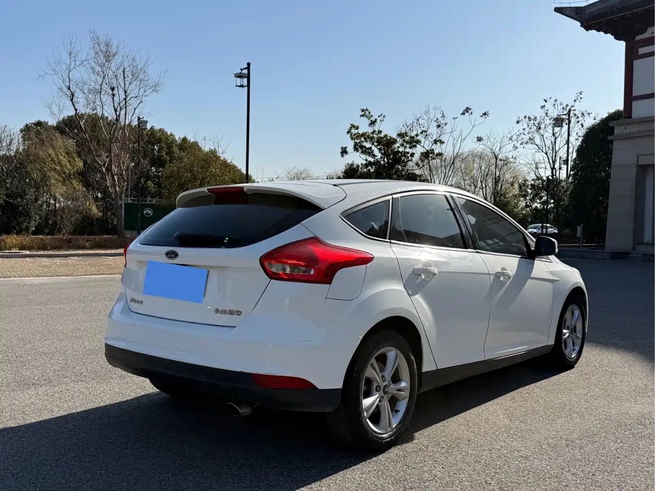 FORD FOX