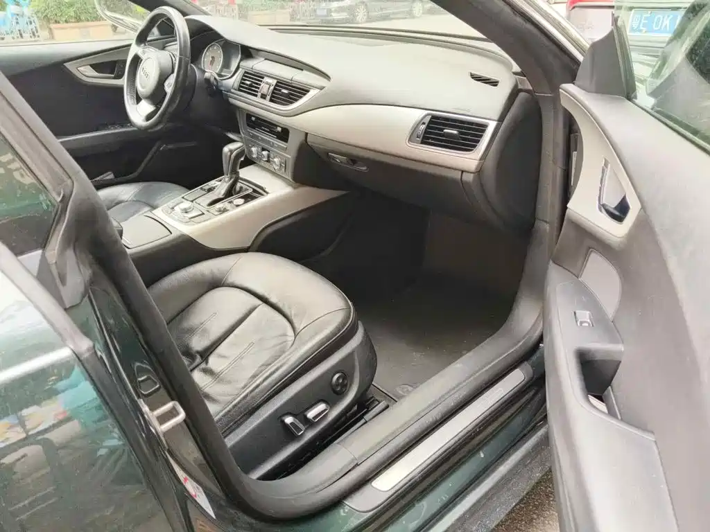 Фото 13 - Audi A7