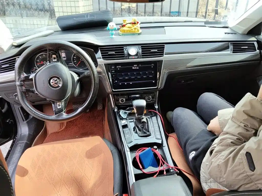 Volkswagen Phideon 2019 380TSI 2WD Business Edition China VI фото 13