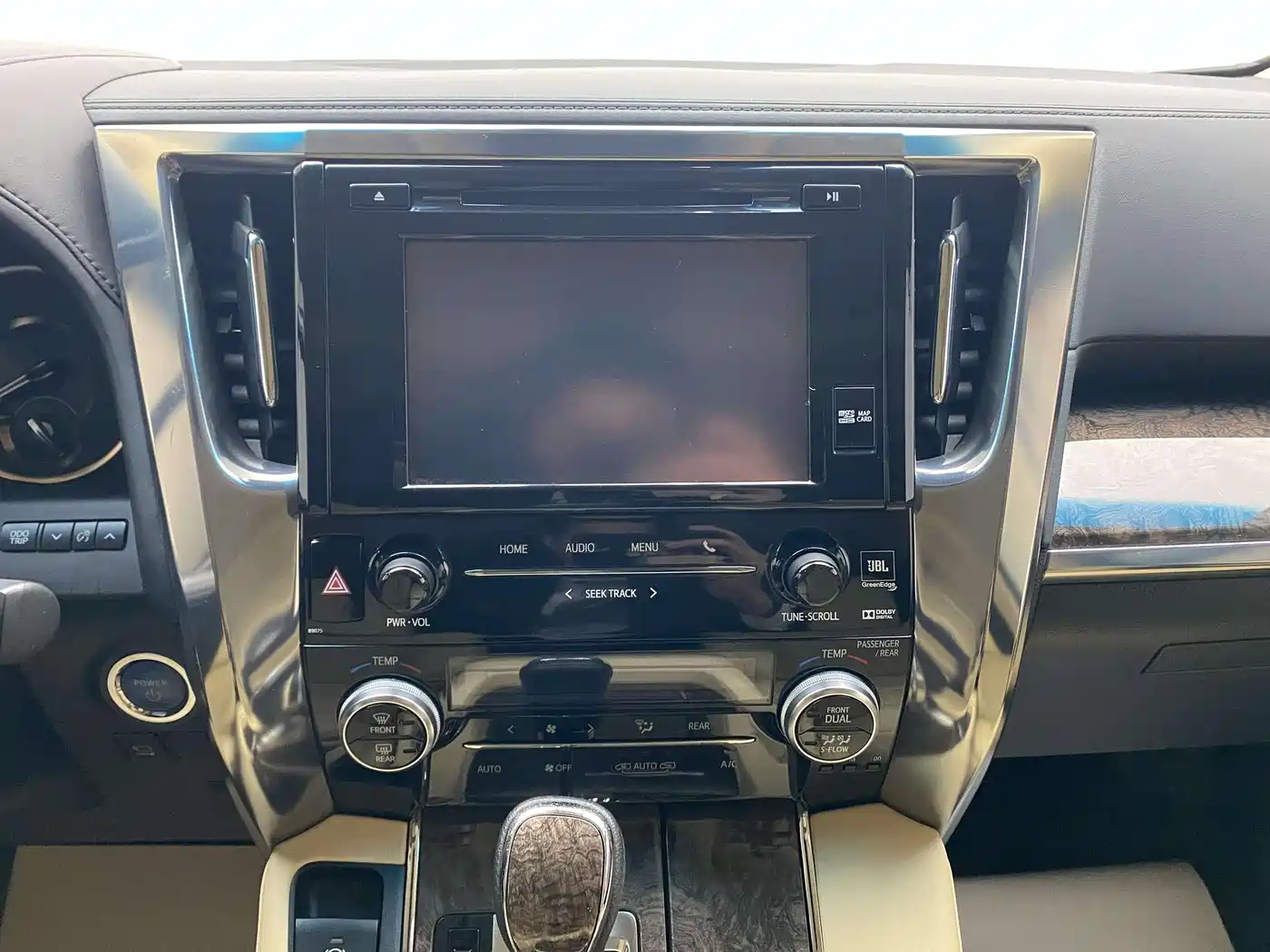 Toyota Alphard 2019 Hybrid 2.5L Premium Edition фото 26